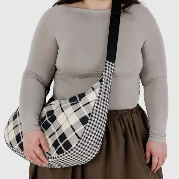 NWT Baggu Large Crescent Bag - Mixed Plaid - Picture 2 of 4
